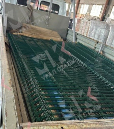 3D-Панели ограждения 1530х2500х4 секция RAL 6005