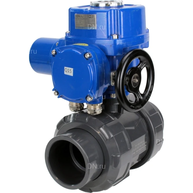Кран шаровой BV4242E-FP-GRM-ISO Дн32 Ру10 полнопроходной, корпус - НПВХ, шар - НПВХ, уплотнение - EPDM, с электроприводом QT-N-005M-O2-380VAC-У1 с моментной муфтой и штурвалом в Алматы